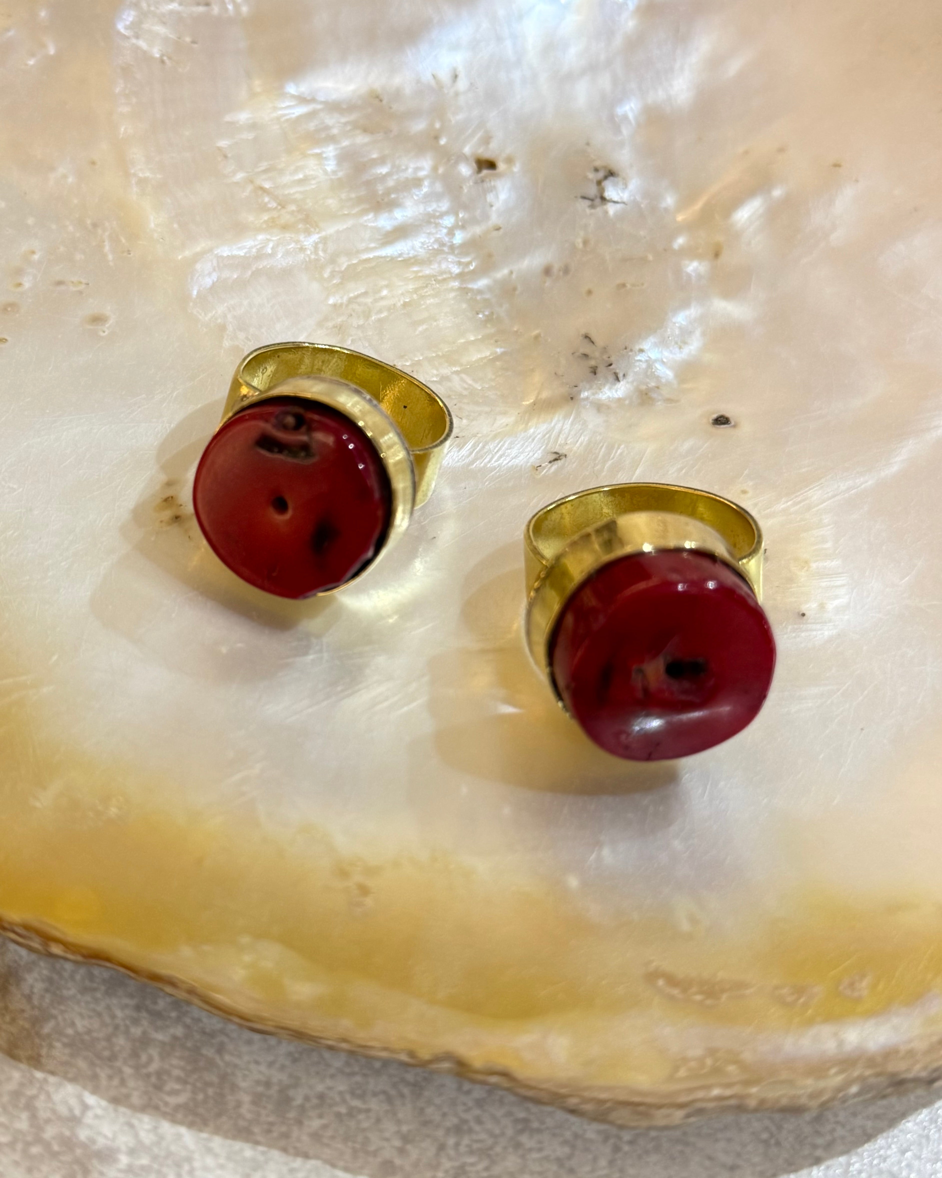 Anillo Coral redondo