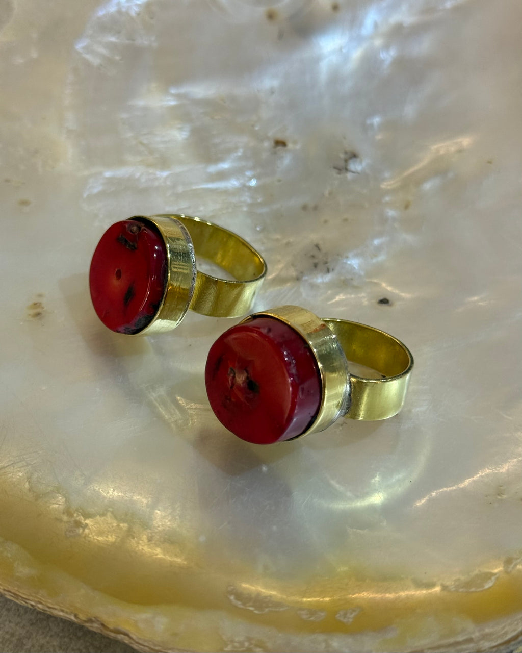 Anillo Coral redondo