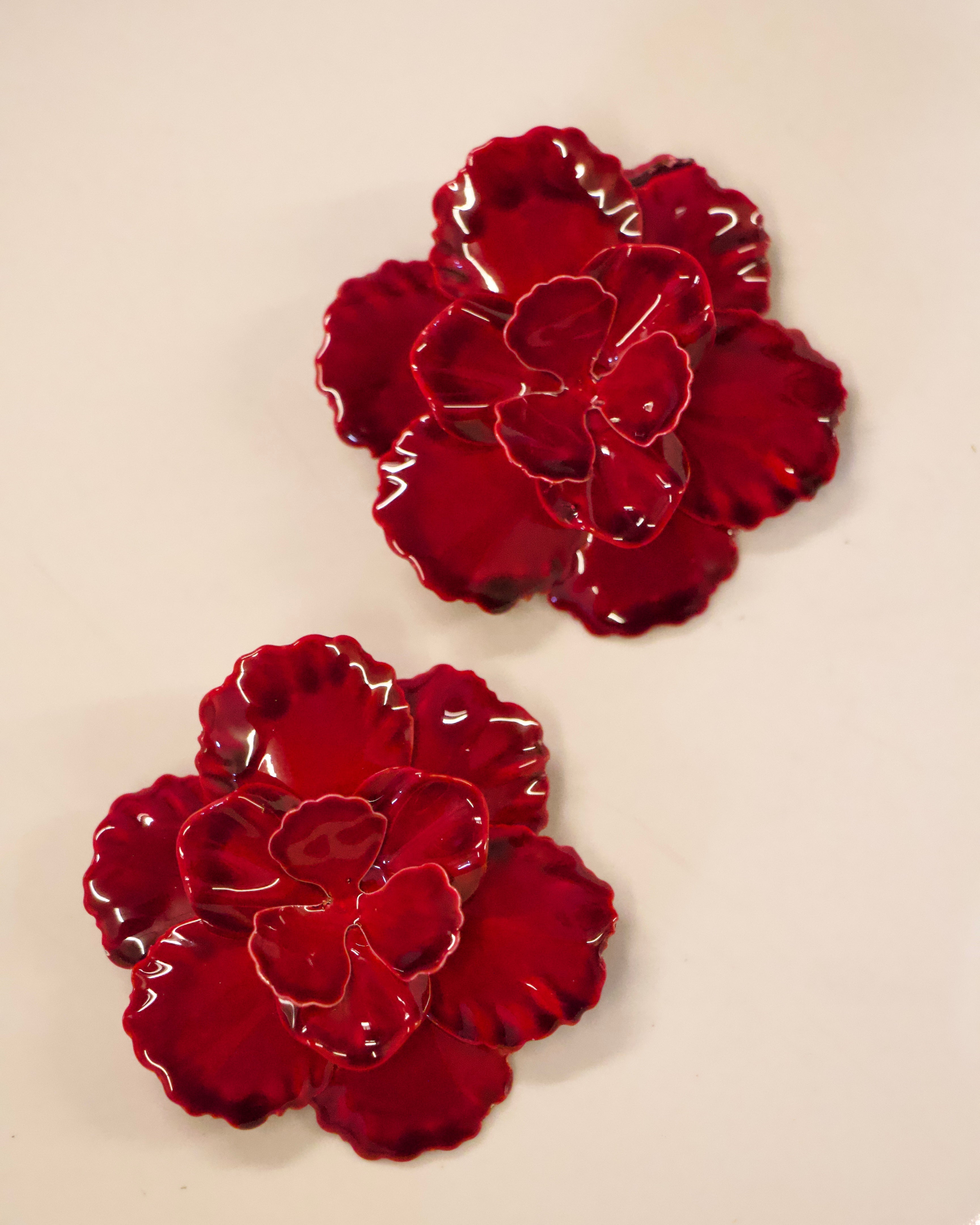 Caravanas flor rojas