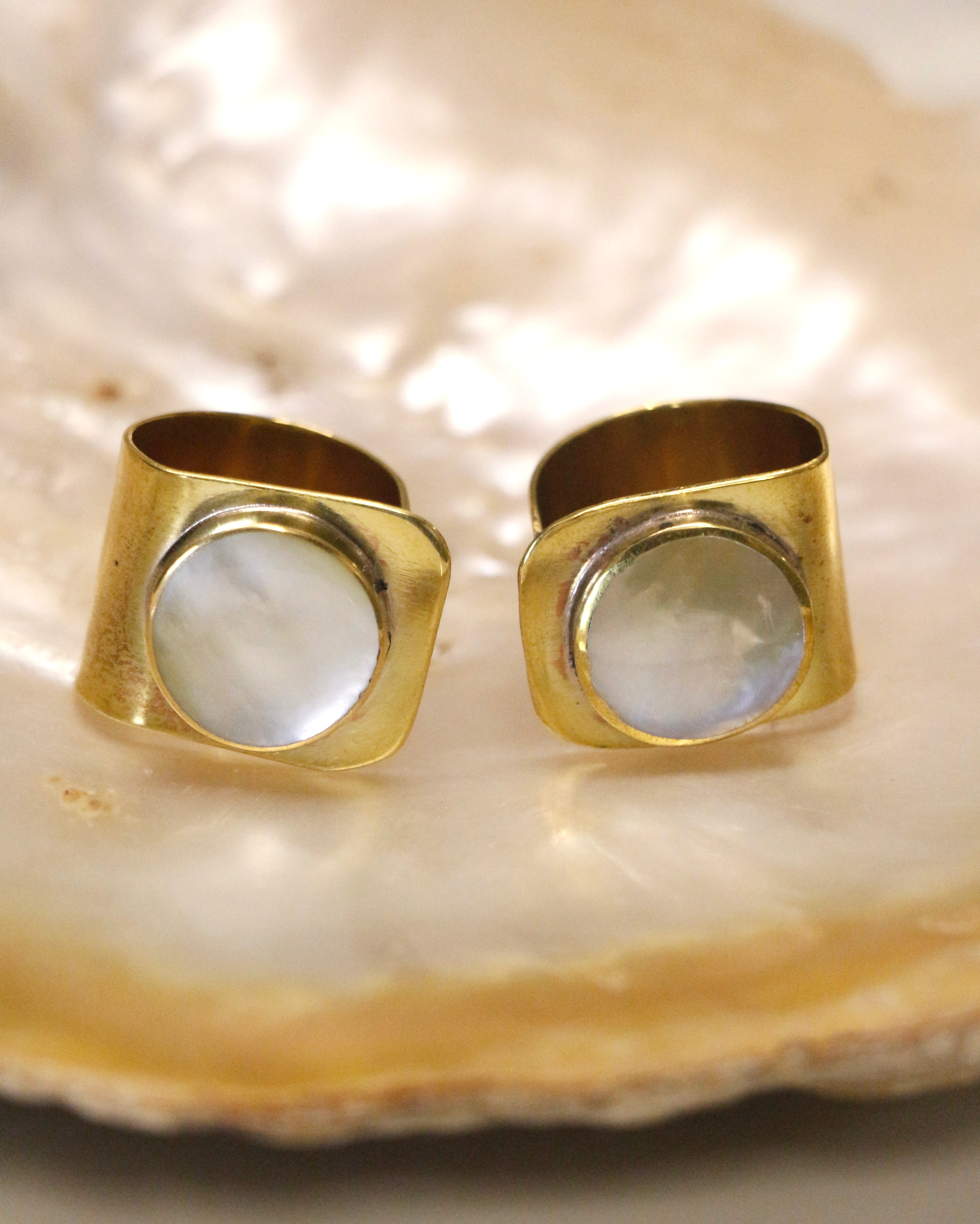 Anillos nácar y bronce