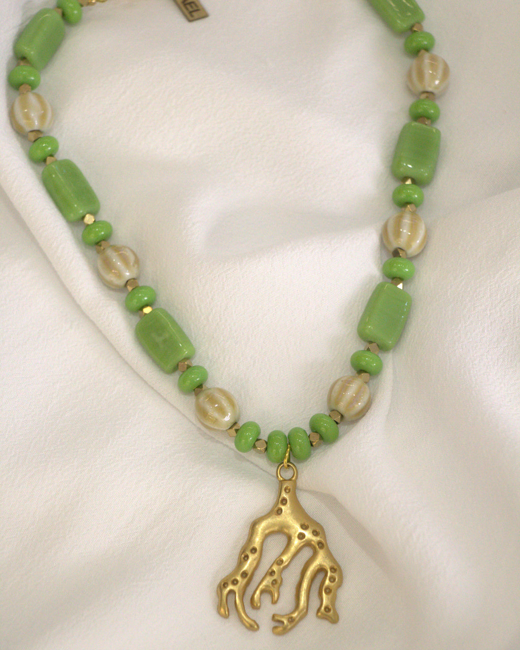 Collar Esmeralda