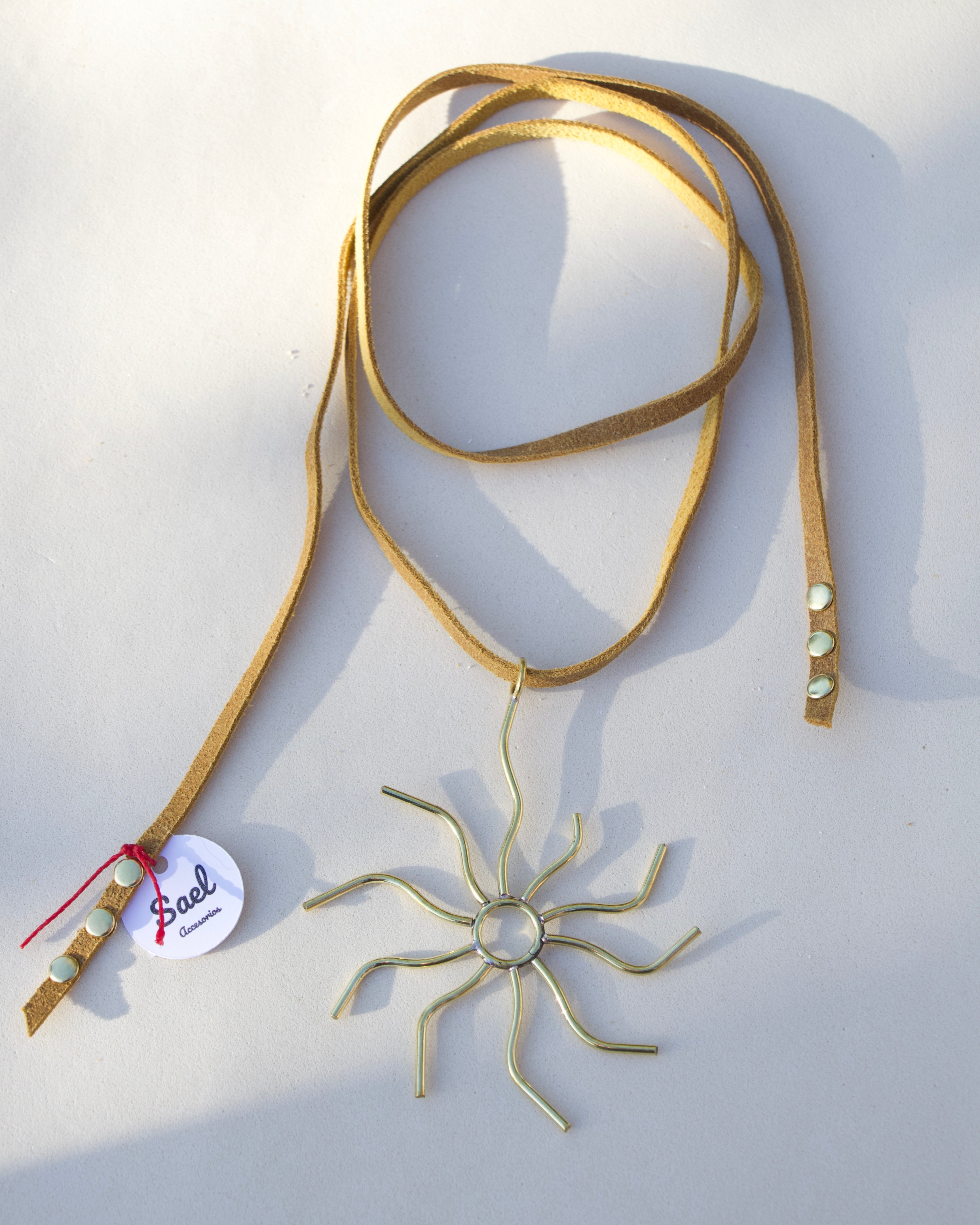 Collar Mostaza